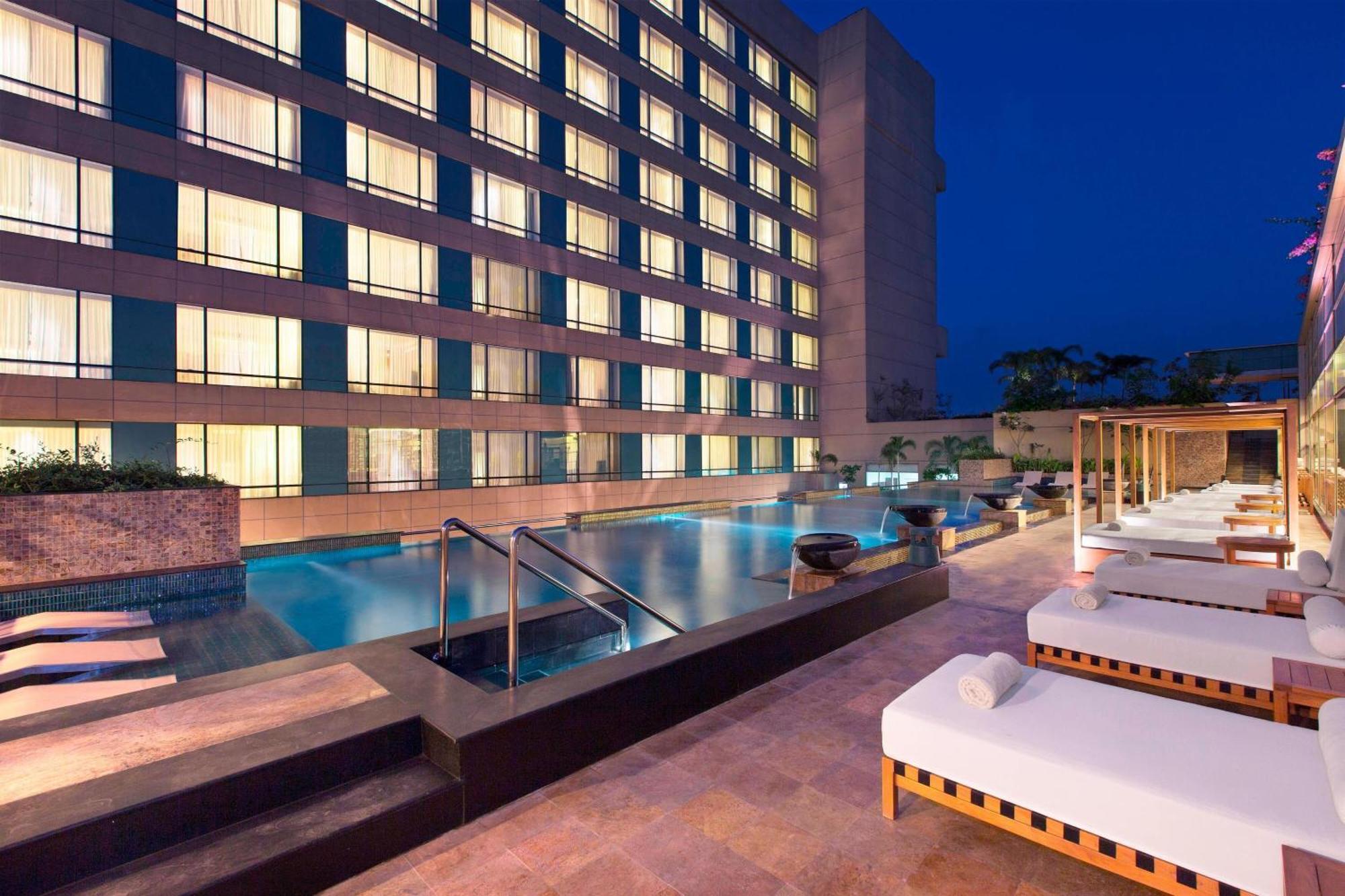 The Westin Chennai Velachery מראה חיצוני תמונה