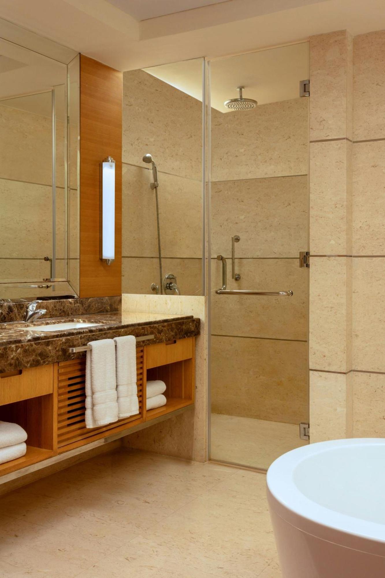 The Westin Chennai Velachery מראה חיצוני תמונה